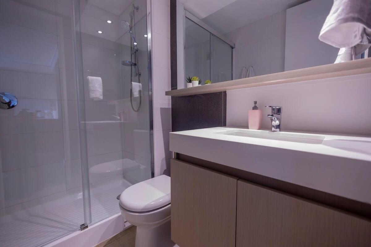 Cozy Steps Away From Costanera Center Apartamento Santiago