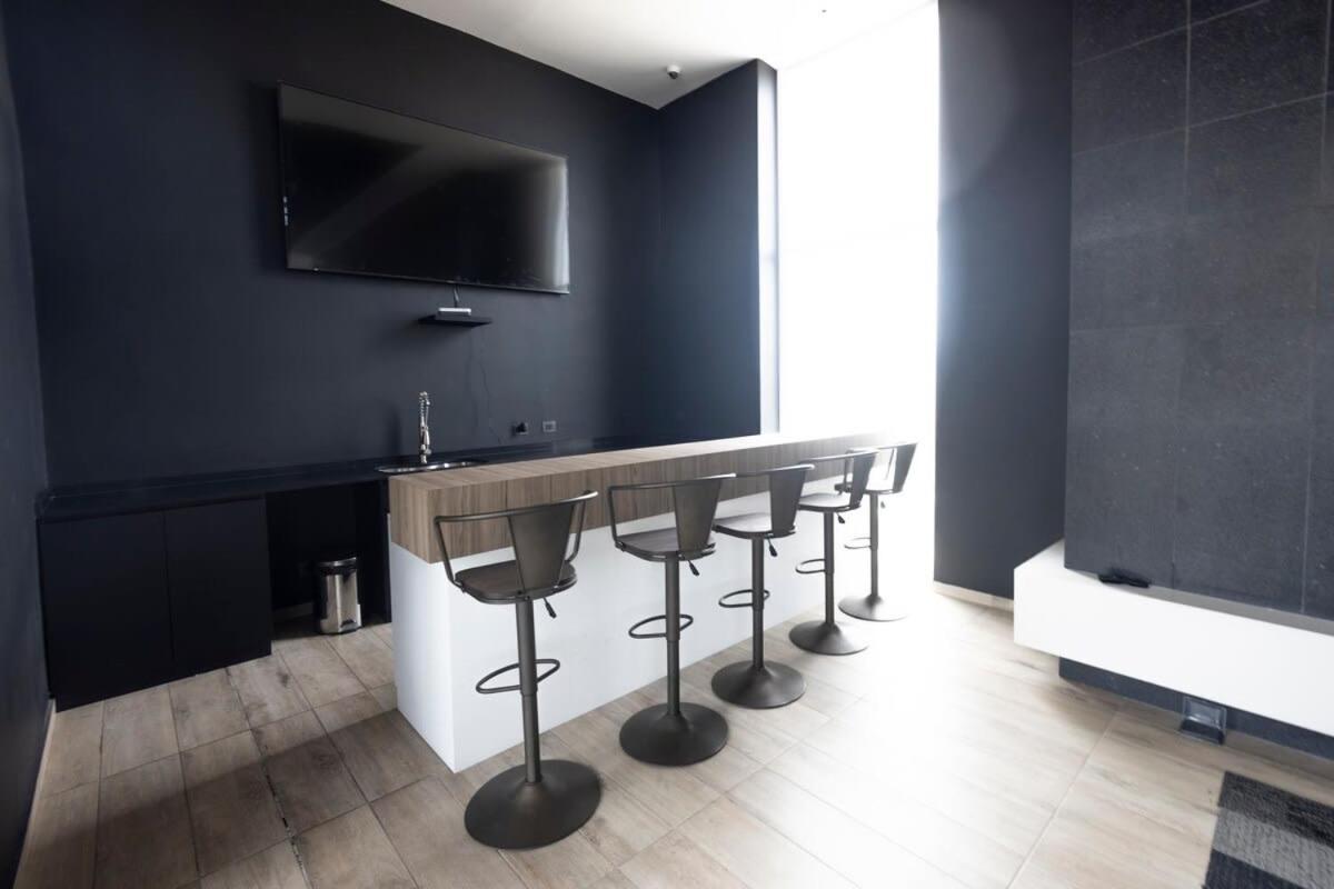 Apartamento Cozy Steps Away From Costanera Center